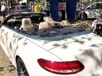 16. Kastanienblütenfest 2018 07  Mercedes-Benz 300C